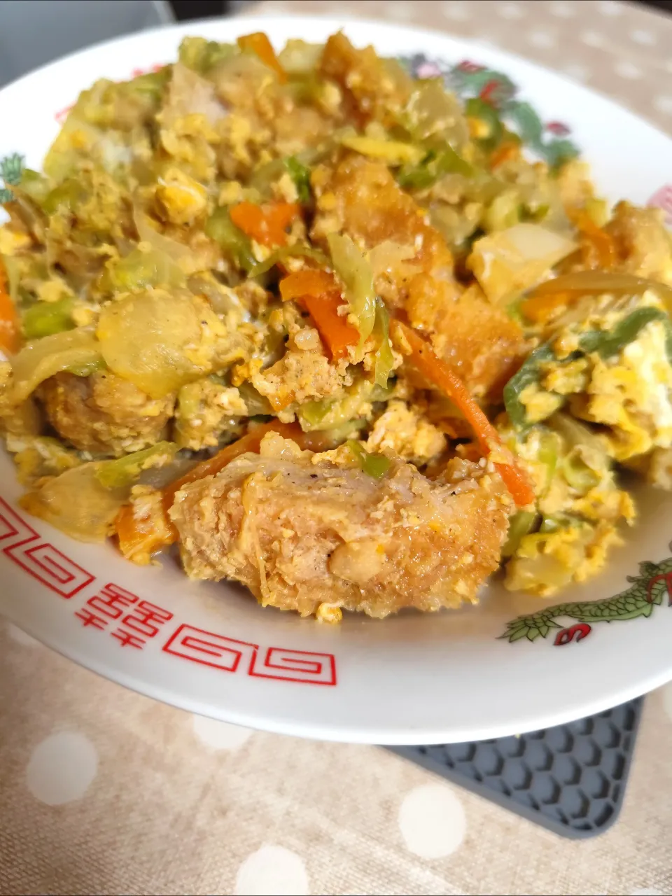 豚カツ卵入り味はそばめし風？丼(液みそ使用)|m.rafuさん