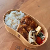 カツ弁当|ひなこさん