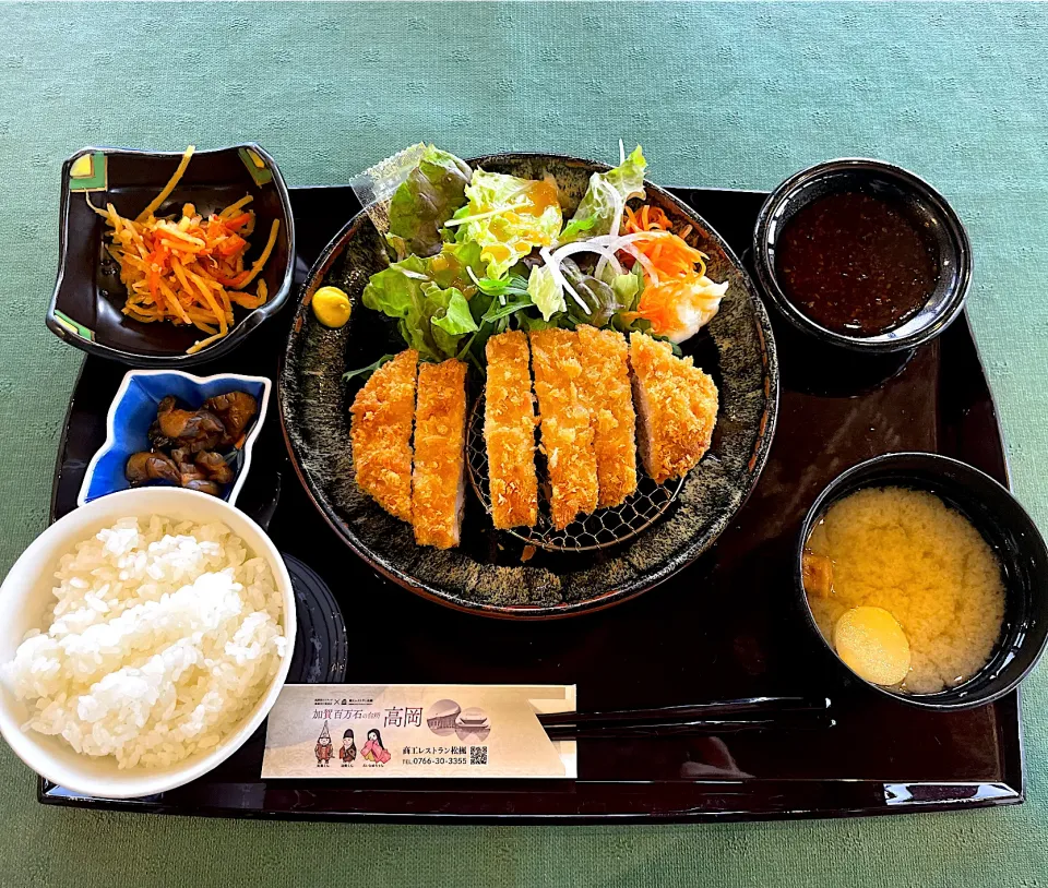 商工レストラン松風　ロースカツ定食|四天王さん