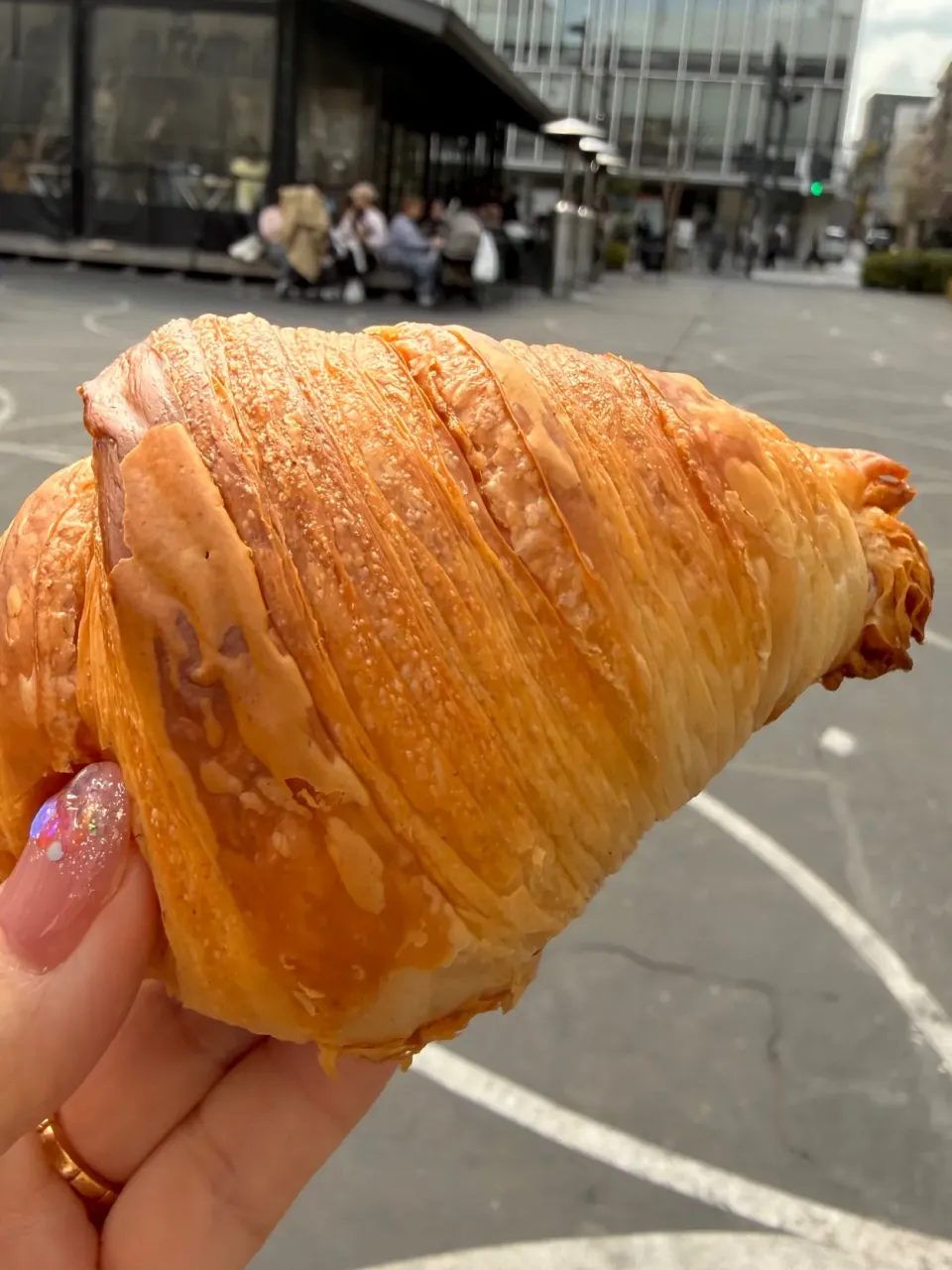 焼きたてクロワッサン🥐|女神さん