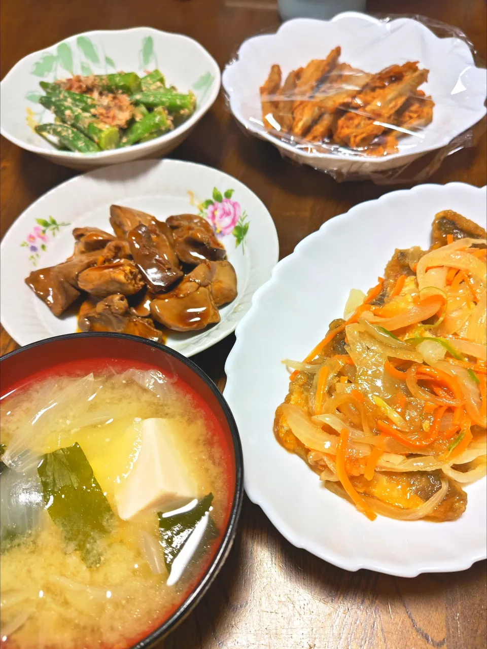 スーパーのお惣菜の晩ごはん(2026.03.25)|ひつジィ(macchinaの父)さん