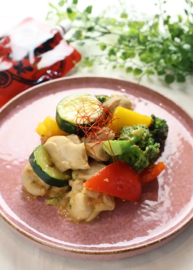 鶏もも肉といろいろ野菜の辛みそ炒め|めいめいさん