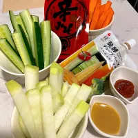 発酵ディップソース&辛みそのスティック野菜|ももこさん