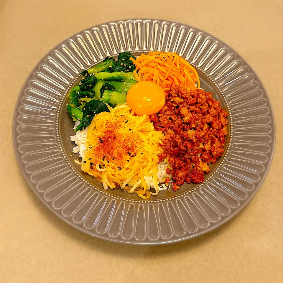 マルコメ「辛みそ」でビビンバ|かわうそcookingさん
