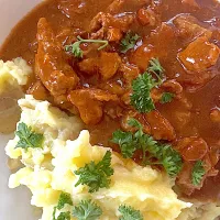 Goulash| Ana Kaliaさん
