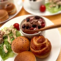 100均のマフィン型で3種類の朝食パン12個分|R-Kさん