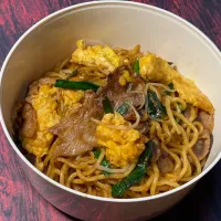 ニラ卵オイスター焼きそば🥚| レオンさん