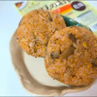 大豆のお肉でチキンライス風おにぎり|みぽりんさん