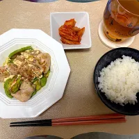 アボガドと鶏肉のワサビマヨ和え🥑|S h i z🦋さん