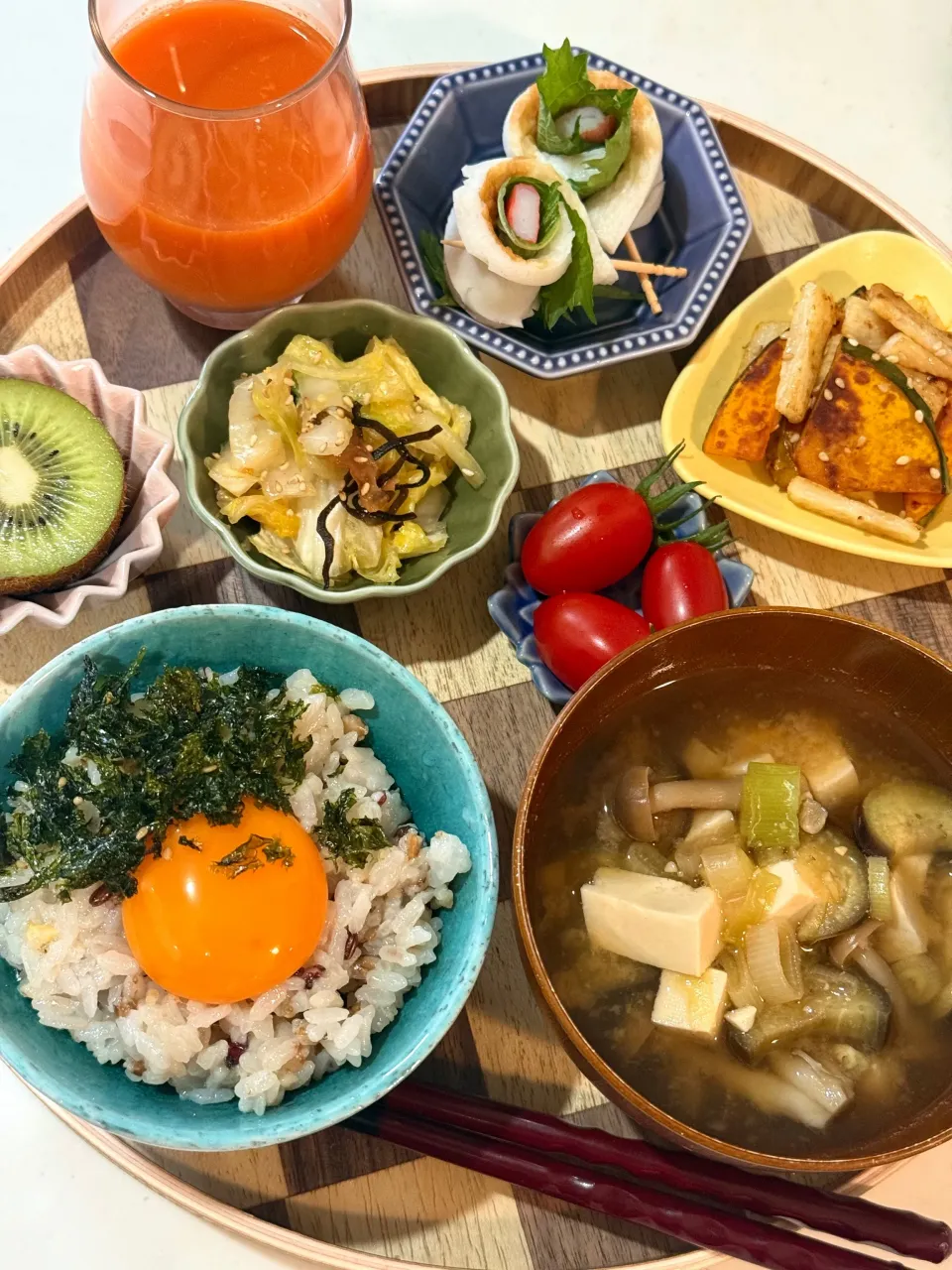 ゆかりさんの料理  和んプレートランチ〜おつまみに☆竹輪の大葉カニカマ巻き 〜|ゆかりさん