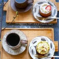 いちごタルト🥧とピスタチオタルト🥧|kukulutomo ❁𓎪 ⡱𓎩‎𐩢𐩺𓎪 ⡱さん