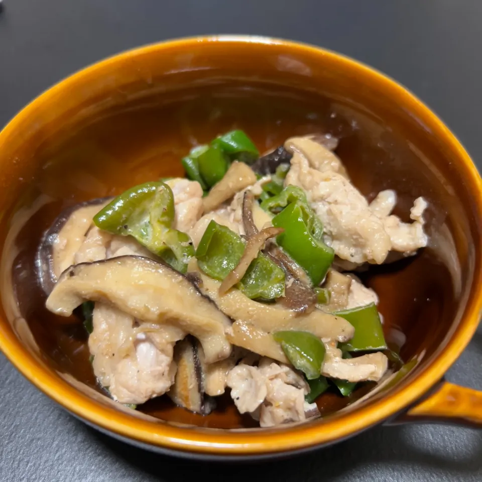 ＊豚肉とピーマンと椎茸のマヨネーズ炒め|nullさん