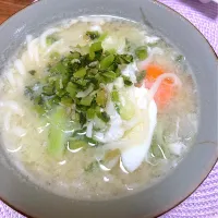 残業メシ！カブと月見の味噌煮込みうどん🥢|keitanさん