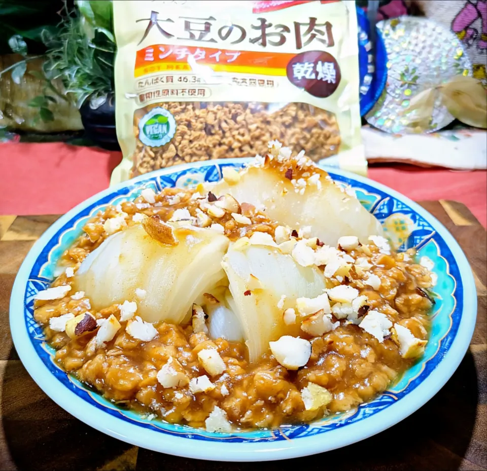 ✨レンチンだけで新玉ねぎのそぼろ餡掛け✨|ayaさん