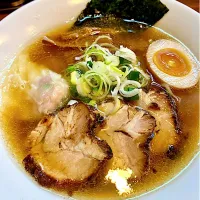 全部入り醤油ラーメン