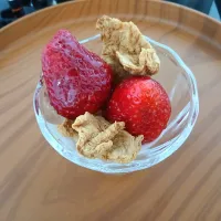 大豆のお肉で簡単苺スイーツ( *´艸)