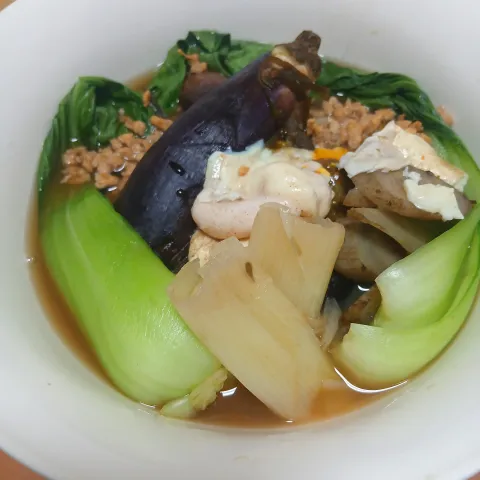 「辛みそ」を使ってみたSnapdishの料理・レシピ写真:具だくさんうどん( *´艸)