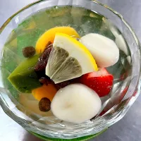 レモンみつ豆　抹茶寒天、白玉団子、枇杷、苺、せとか、レッドビーンズ|hotsusan30さん