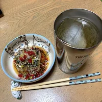 深夜に頂く胡麻油香る冷や奴