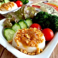 豆腐サラダに大豆のお肉トッピング|みずほさん