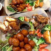 「花より肉団子🌸♪」
大人も子供持も大好きな肉団子をメインに
オードブル作ってみました
まるで巨大なみたらし団子
満開の桜を眺めながら
ビールやハイボールで盛り上がりたい|笙　みかんさん