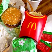 【マクドナルド】てりたまバーガー🍔|ひよこさん
