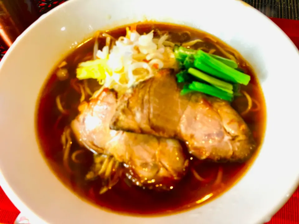 ✩.*˚富山ブラックラーメン|ゆきえもんさん