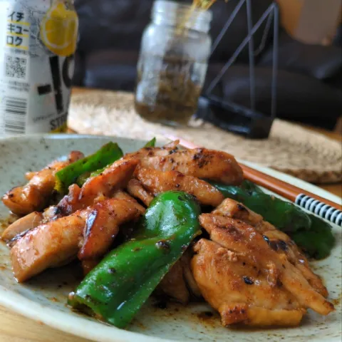 「メインディップ 豚ロース玉ねぎのしょうが焼き」を使ってみたSnapdishの料理・レシピ写真:鶏ももとﾋﾟｰﾏﾝのしょうが焼き