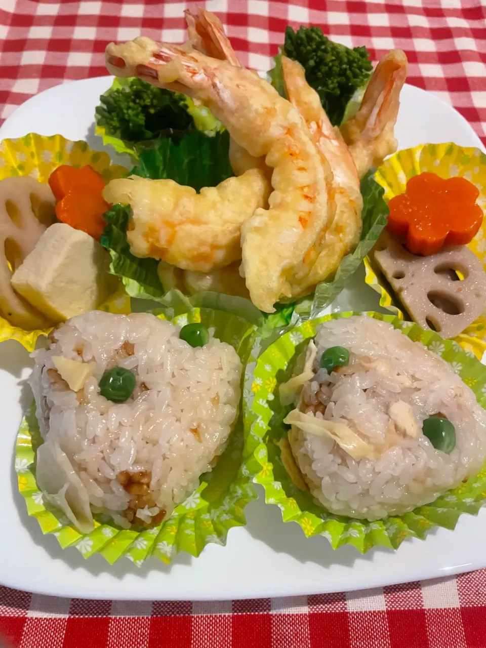 お花見弁当をイメージして作りました|めんちゃんさん