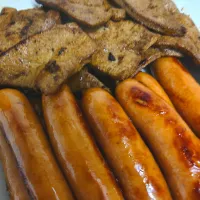 ジョンソンビルのウインナーとレバー焼きと大根と厚揚げの荷物| 時雨さん