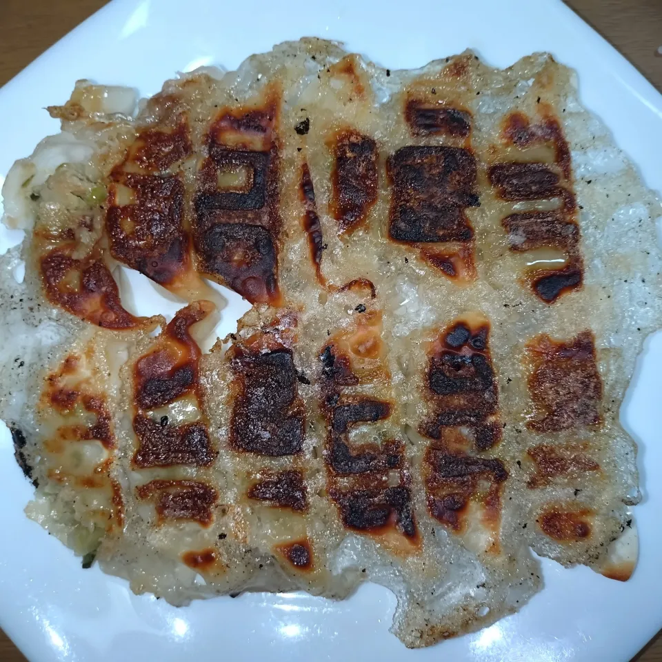 見ため激変１００円餃子|さと♂さん