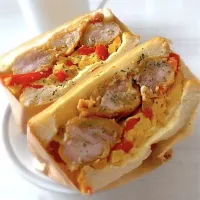 唐揚げとオムレツのサンドイッチ|tap.rinさん