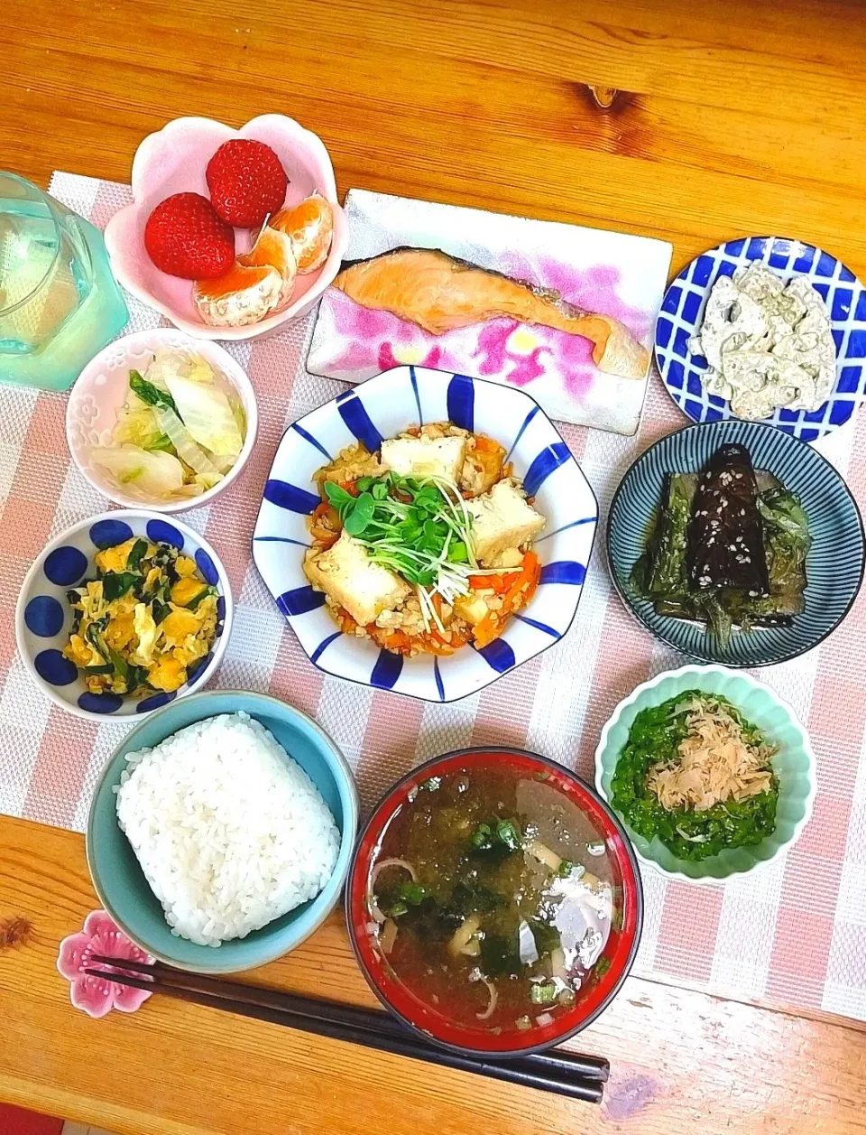 人参と厚揚げのそぼろ煮晩御飯🍚🥢|まゆめろさん