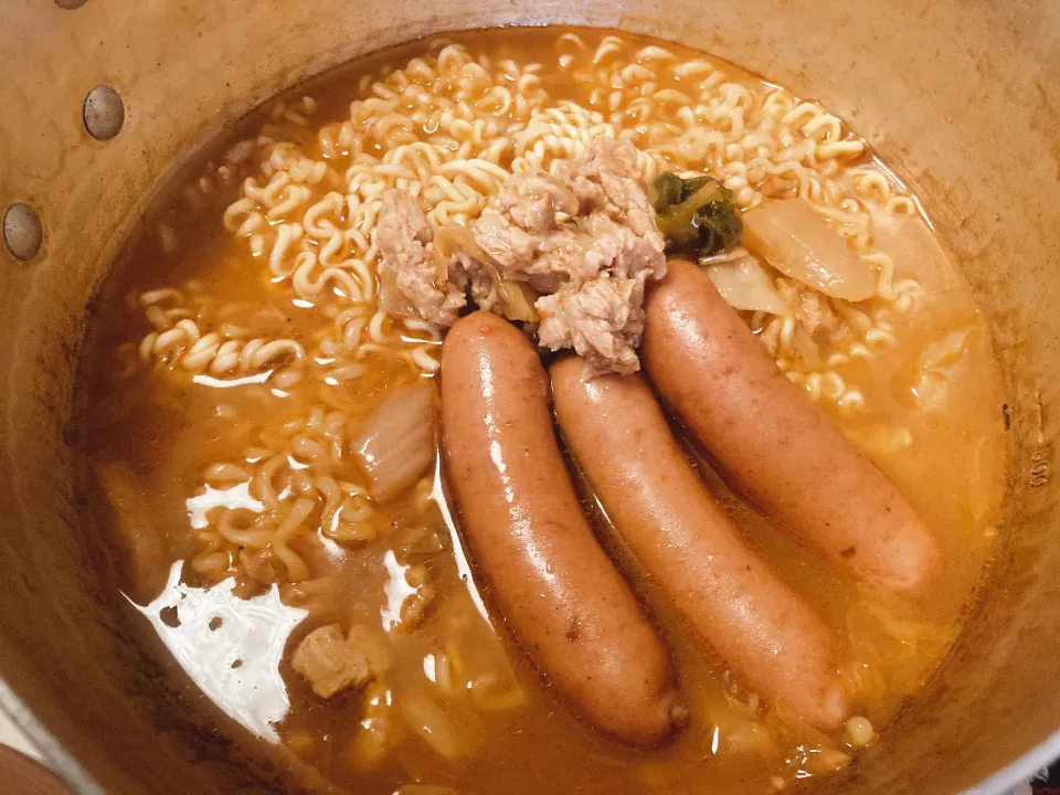 大豆のお肉入りキムチラーメン🍜🌶|gunlove❤さん