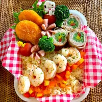 🦐エビピラフ弁当🦐|ヘルペイさん