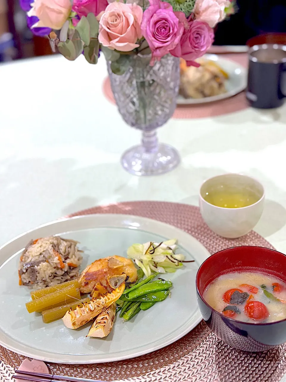 久し振りの炊き込みご飯に色々と春野菜🫛|Seikoさん