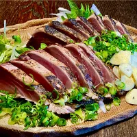 ニンニクたっぷりの  『かつおタタキ』|mottoさん