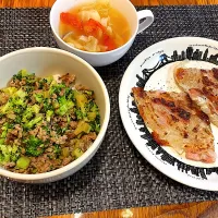 ブロッコリーと合い挽き肉の塩そぼろ|kanonnさん