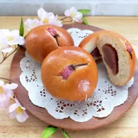 桜あんパンと白あんパン☺️💕