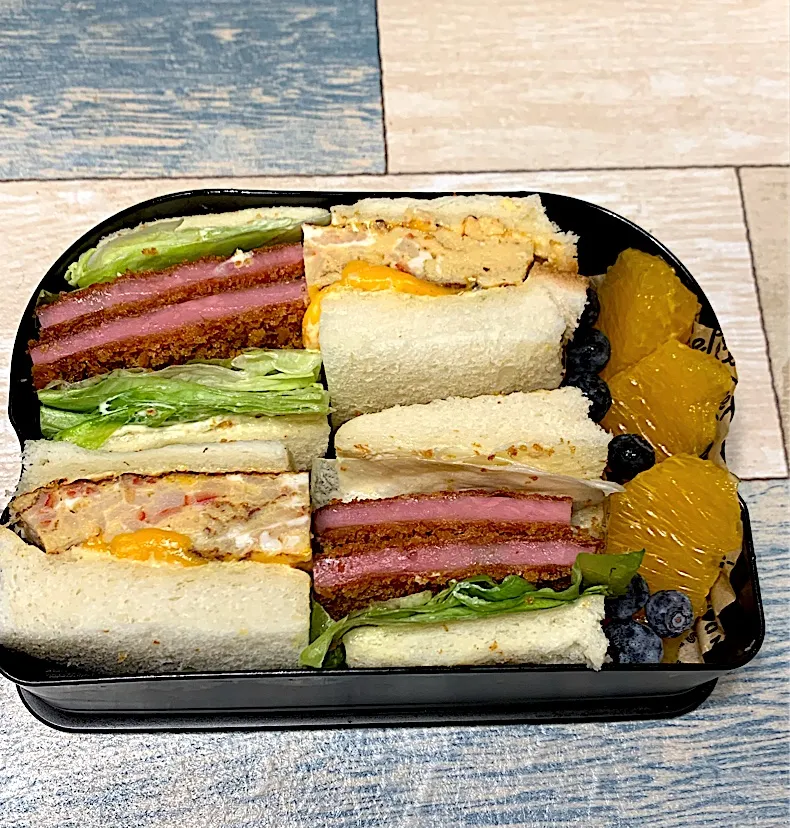 4/8サンドイッチ弁当|みっこちゃんさん