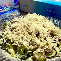 実は花粉症に効く！？花粉サラダ