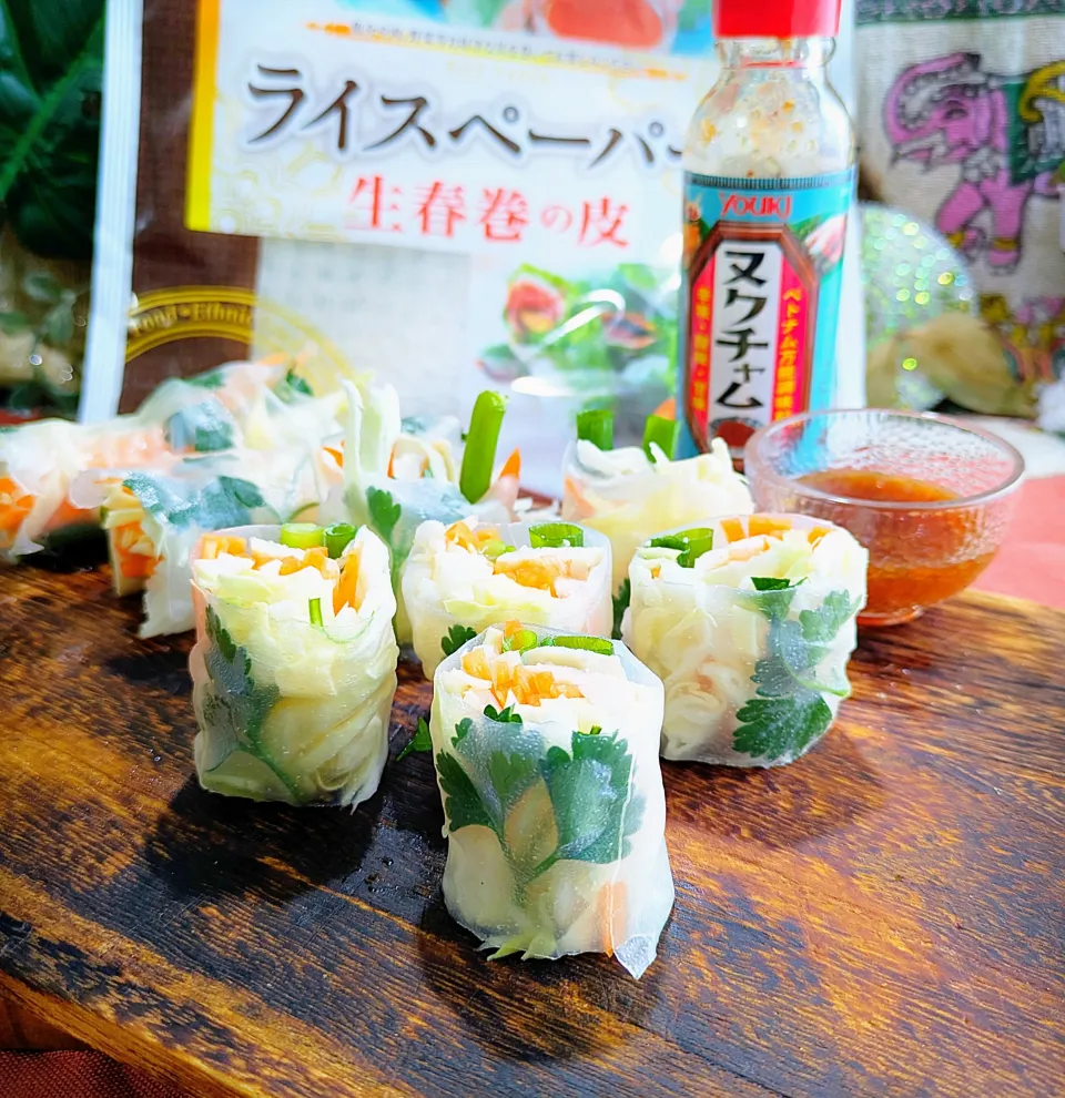 🌏『世界の食卓探検隊の旅〜🇻🇳ベトナム』
【🇻🇳春キャベツの生春巻きとヌクチャムソース】|ayaさん