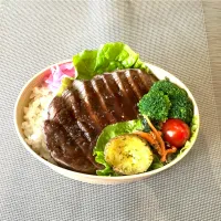 "飛騨牛ステーキ"息子弁当| kazuさん