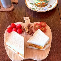 朝ごはん♯オムレツサンド|小松菜さん