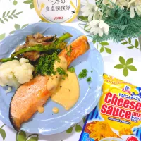 チーズソースでおめかし鮭ムニエル ·͜·♡|fumiさん