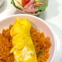 おっさん飯　モヒカンオムライス　サラダ|ひげおやじさん