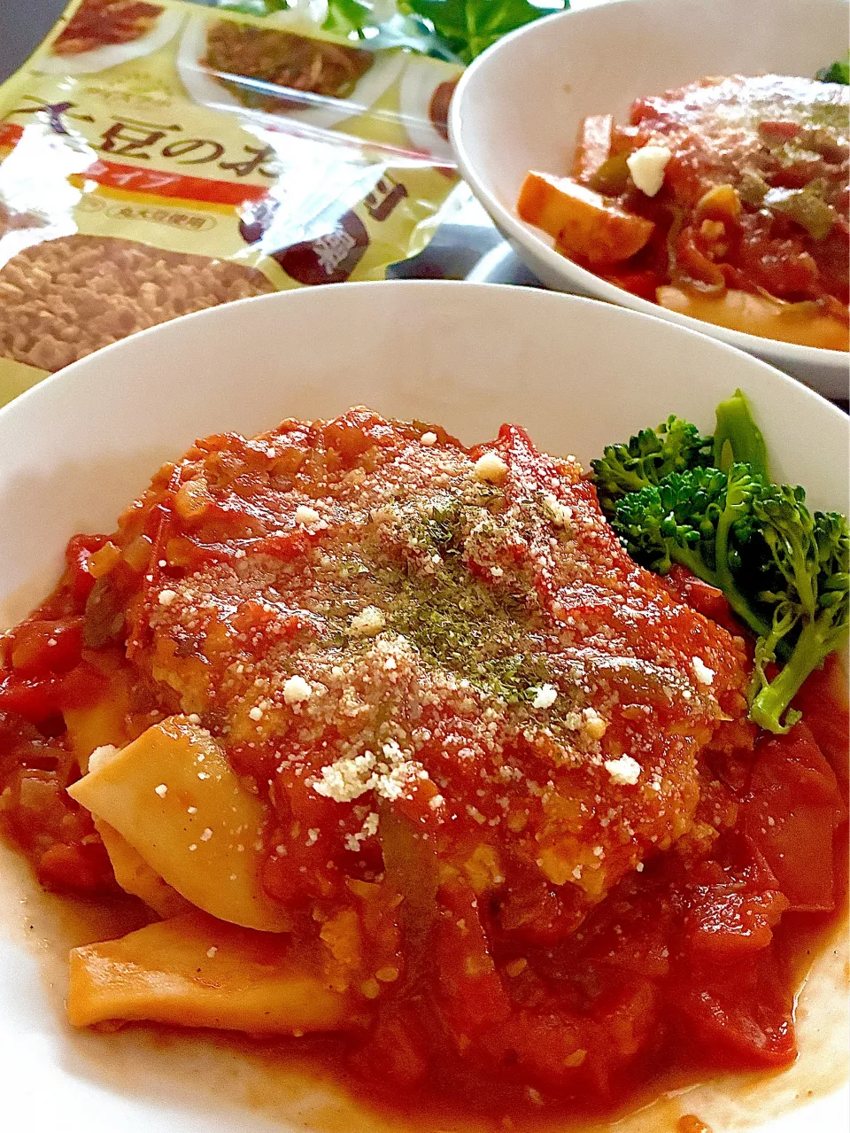 にゃんぺこさんの料理 🥘大豆のお肉のお豆腐ハンバーグ～トマトソース煮込み～🥘|あやめもちもちさん