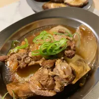 鶏手羽元と新玉ねぎのすっぱ煮| ももこさん