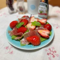 苺のサラダ