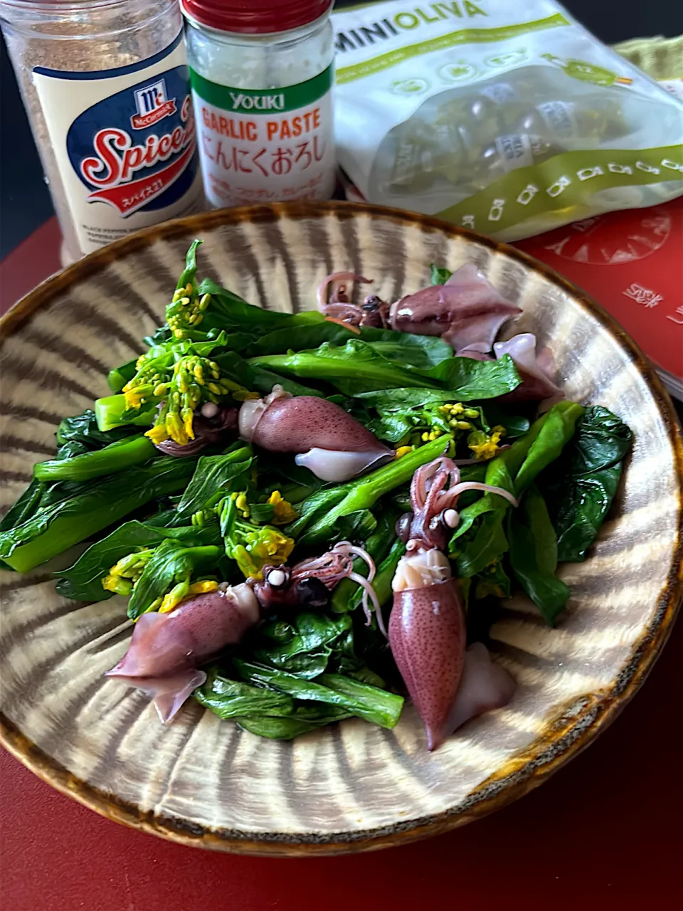 古尾谷りかこさんの料理 ホタルイカと菜の花のプランチャ|とんちんさん